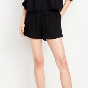 Women's Black Linen Shorts